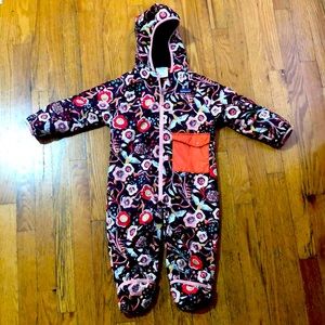 Patagonia Reversible Snow Bunting size 18-24